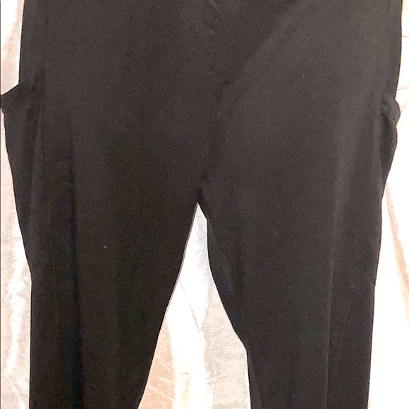 This is a black pair of pants. - Picture 5 of 13